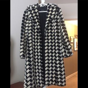 Express Black/White Houndstooth lined coat